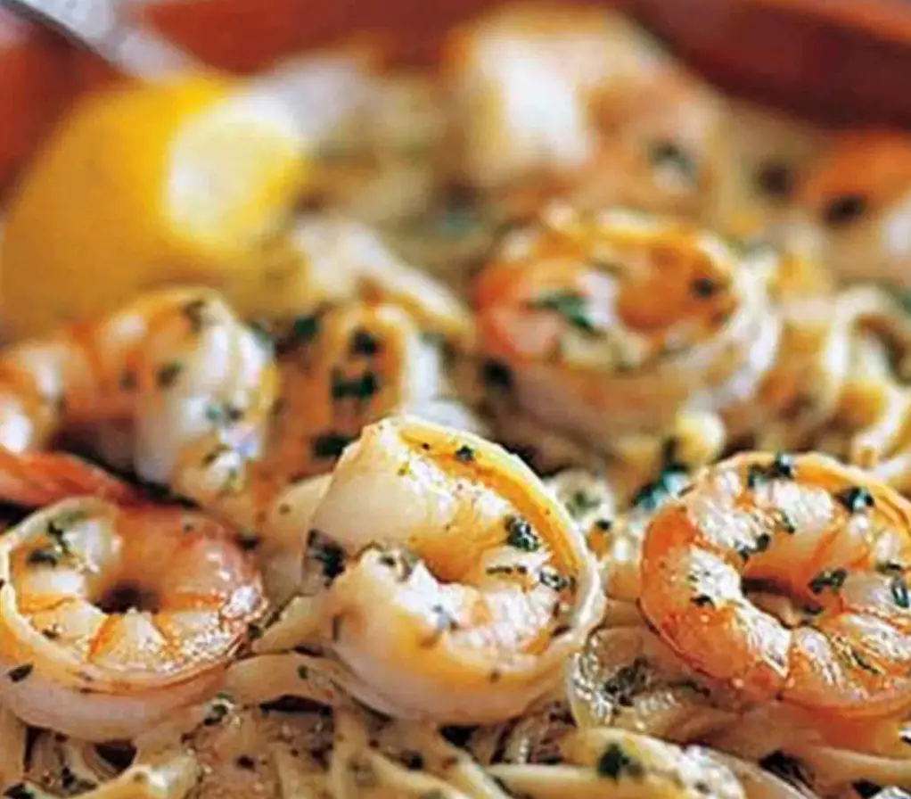 Creamy Garlic Shrimp Pasta