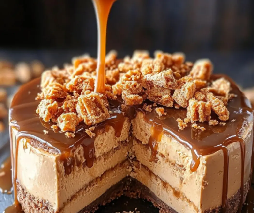 Caramel Pecan Cheesecake with Cookie Crumble Topping