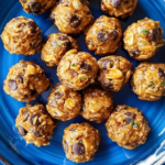 No-Bake Peanut Butter Chocolate Energy Bites