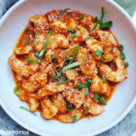 Spicy Sesame Chicken Bites in Chili Sauce 3 Spicy Sesame Chicken Bites in Chili Sauce